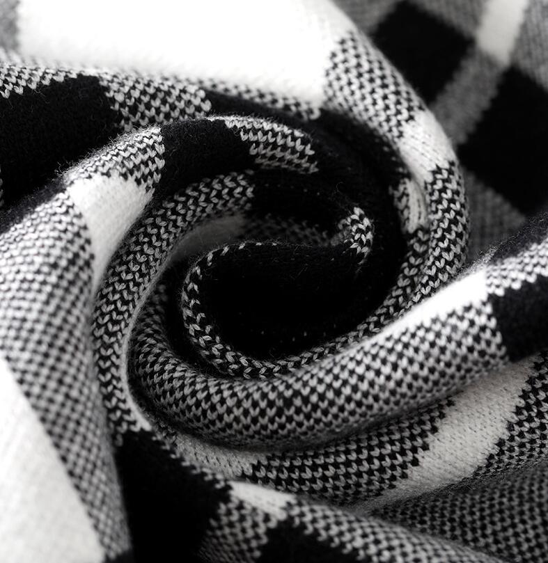 Cashmere Plaid Long Men&#39;s Scarf With Neck