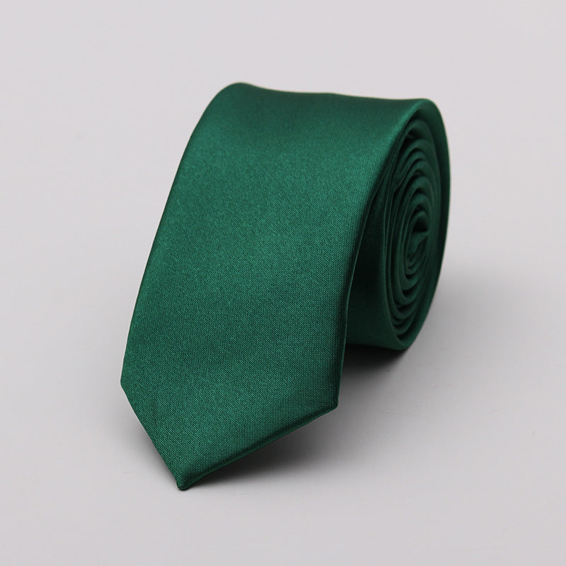Solid color casual tie