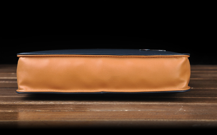 Shoulder bag slung leisure bag