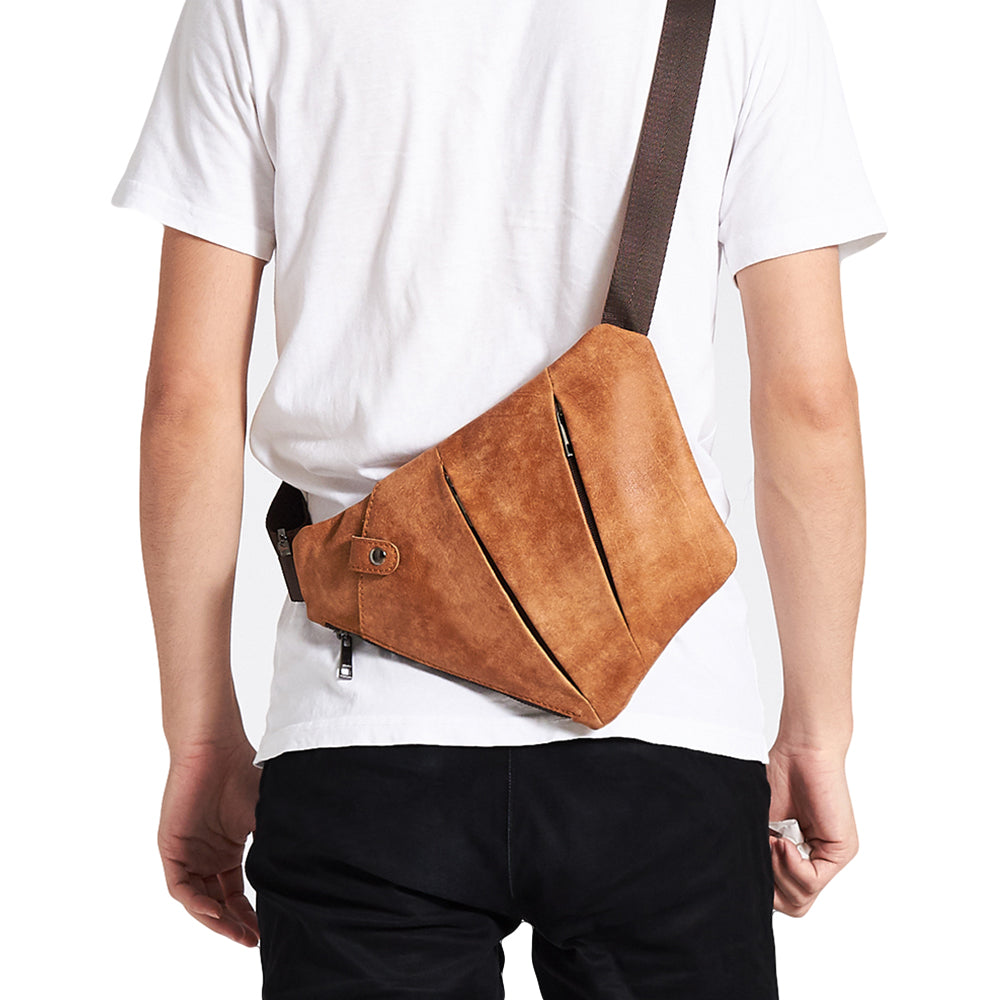 Leather men&#39;s chest bag