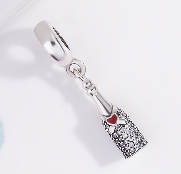 Wine bottlestyle wine bottle real silver charm
