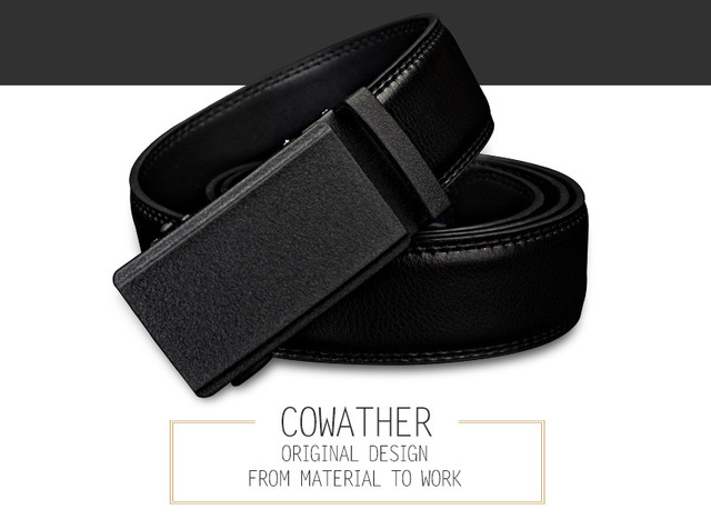 Men&#39;s leather belt with automatic buckle