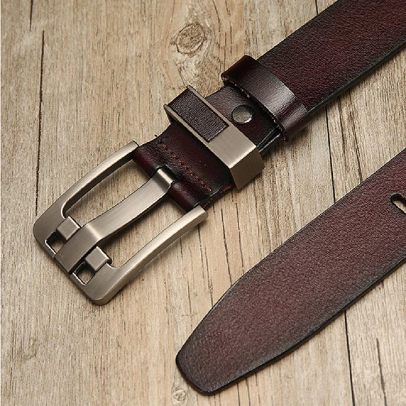 Vintage Men&#39;s Leather Belt With Buckle