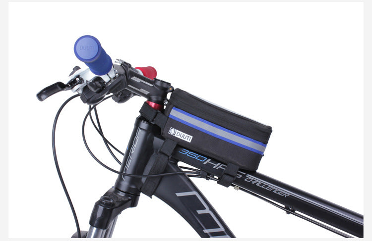 Touch screen mountain bike saddle bag