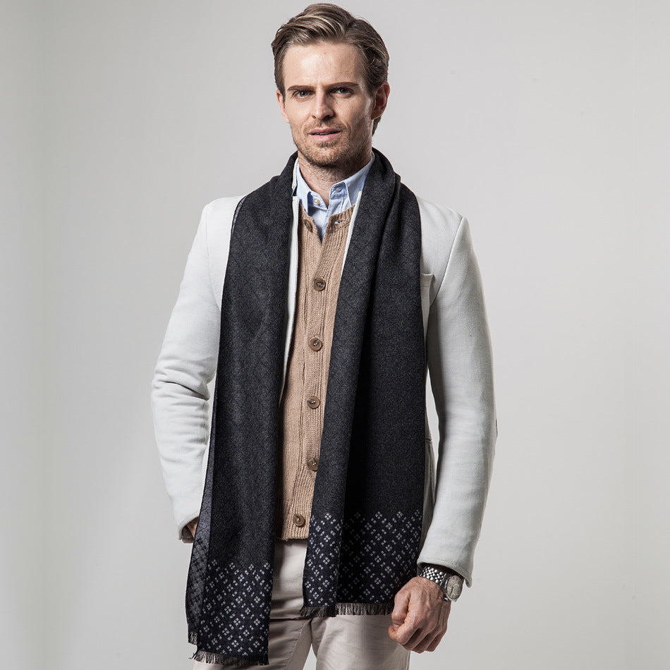 Men&#39;s scarf for autumn and winter