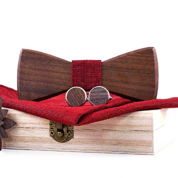 Bridegroom&#39;s formal bow tie