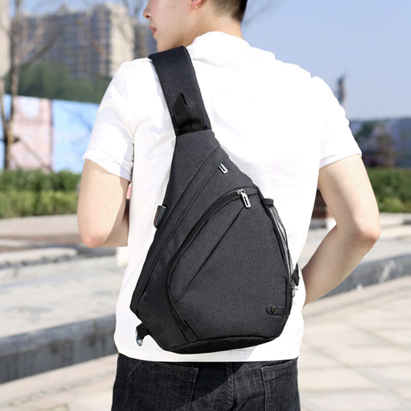 Men&#39;s Chest Bag Large Capacity Water Cup Storage Bag Travel USB Bag