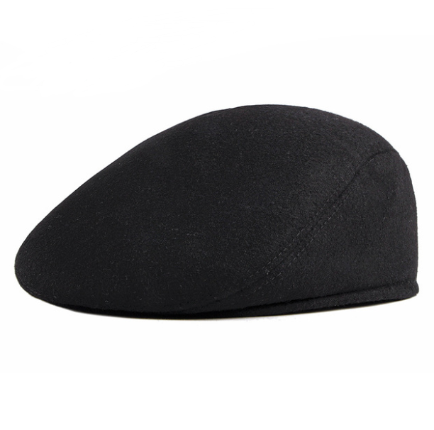Fleece beret with ear protection