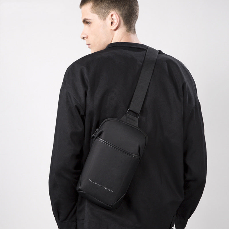 Casual men&#39;s chest bag