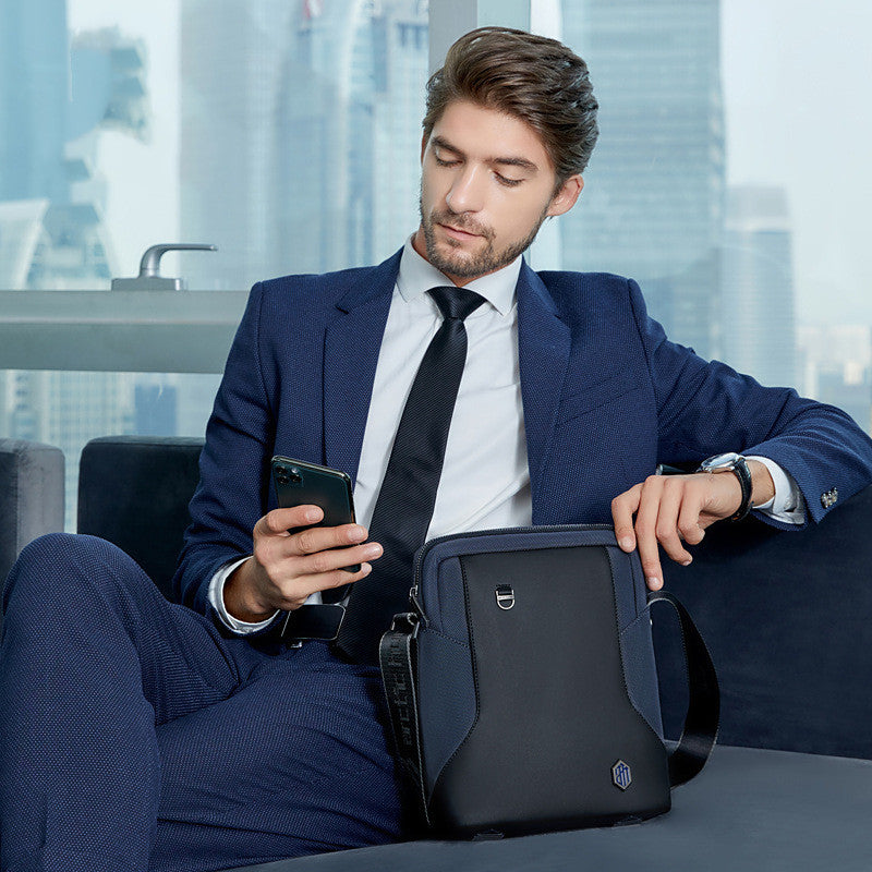 Men&#39;s Shoulder Bag Business Casual Messenger Bag Light Fashion Trendy Diagonal Small Backpack