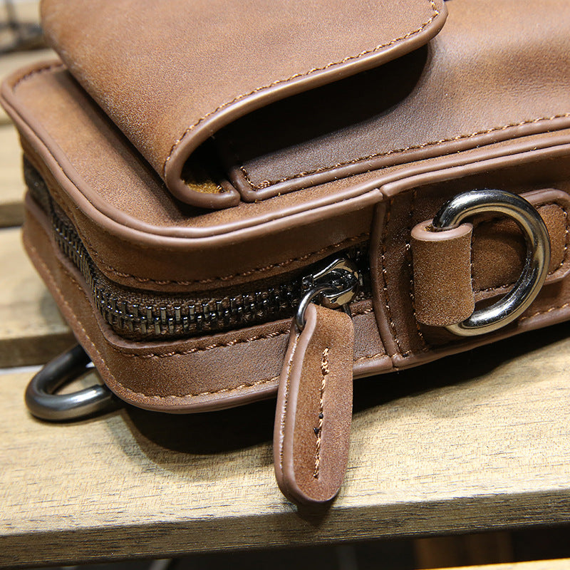 Men&#39;s multifunctional messenger bag