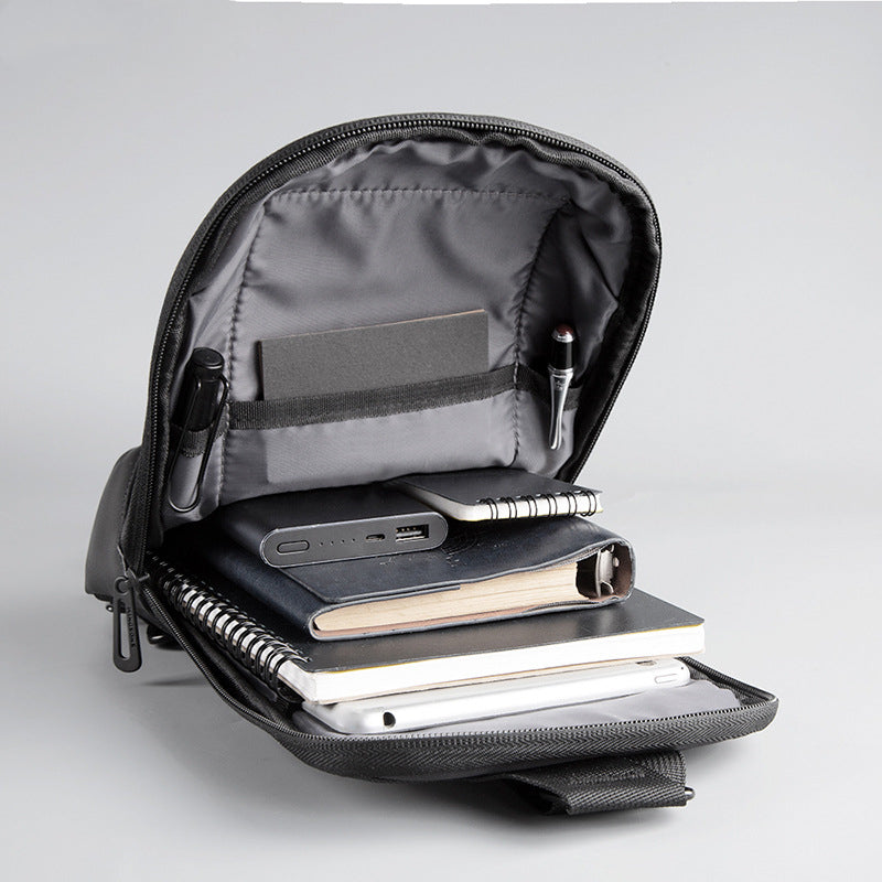Casual men&#39;s chest bag