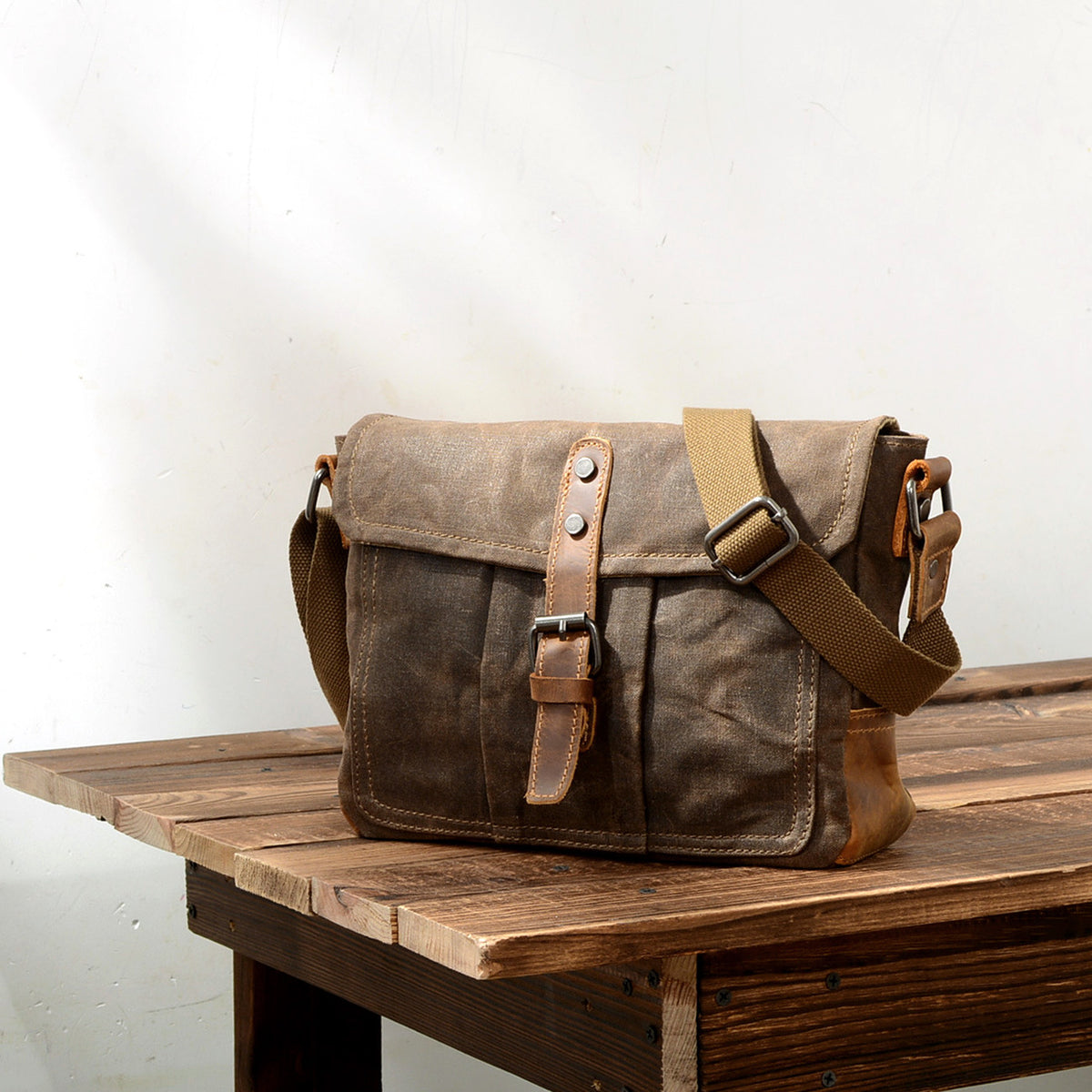 Men&#39;s Messenger Bag