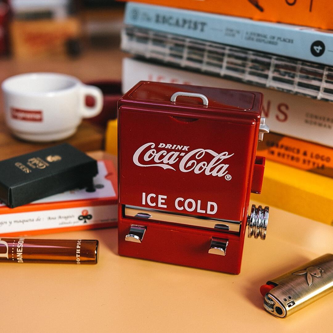 Creative retro cola toothpick box