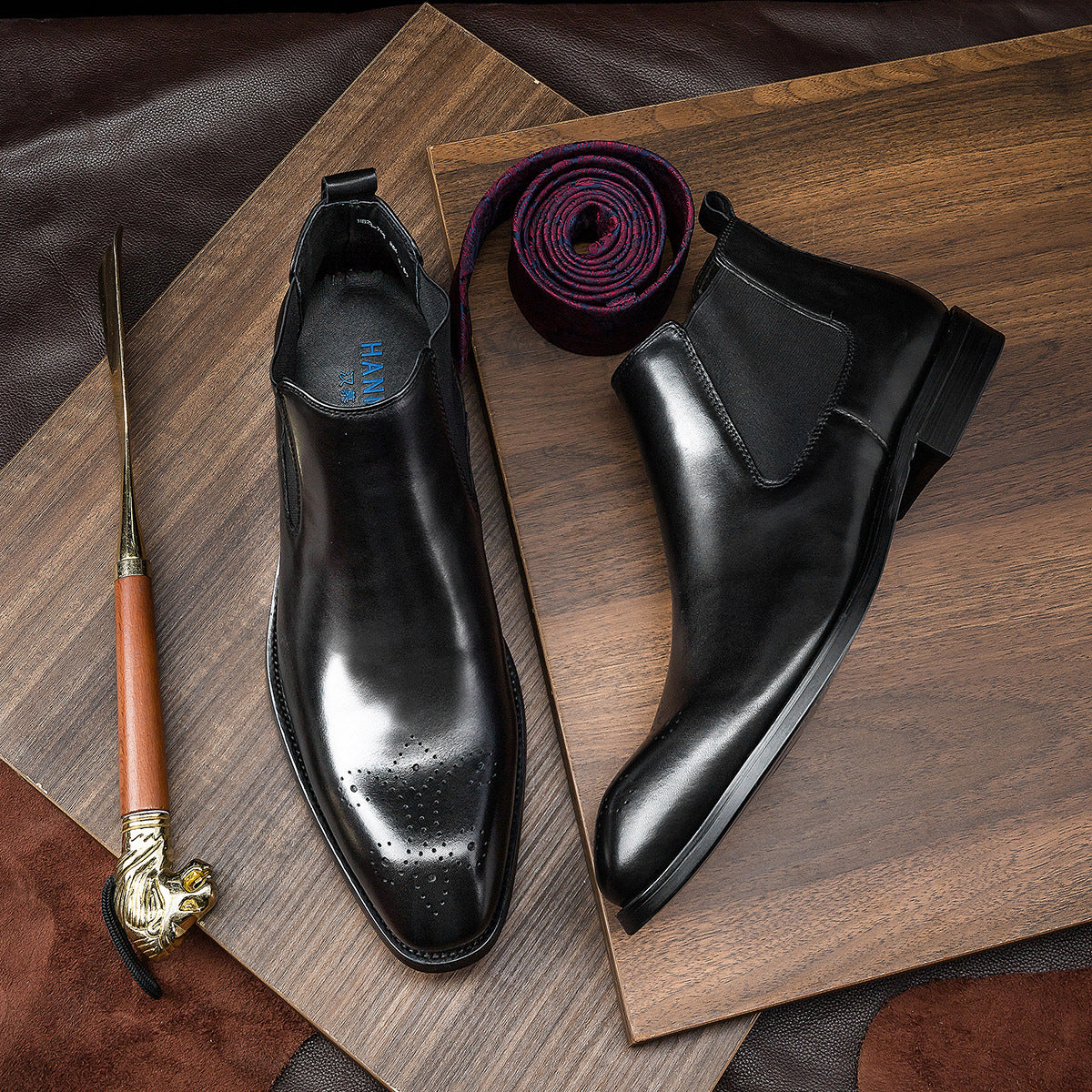 Men&#39;s Medium Leather Martin Boots