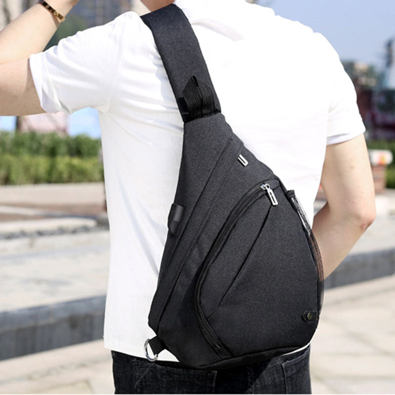 Men&#39;s Chest Bag Large Capacity Water Cup Storage Bag Travel USB Bag