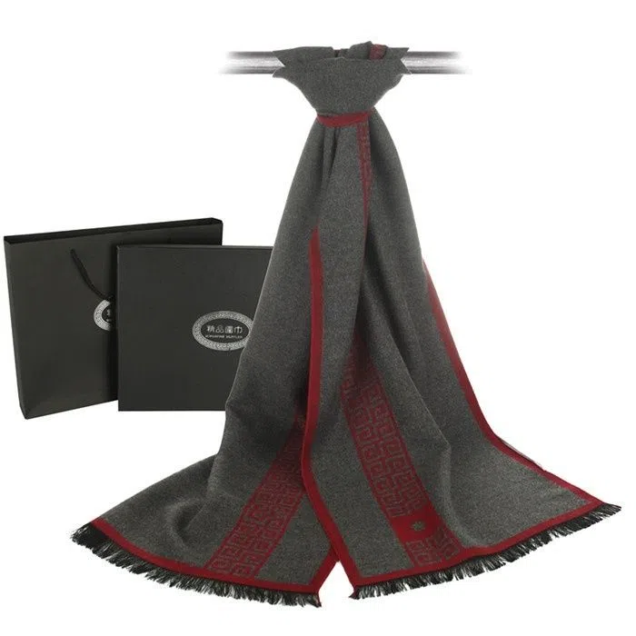 Men&#39;s Fashion Simple And Versatile Striped Scarf