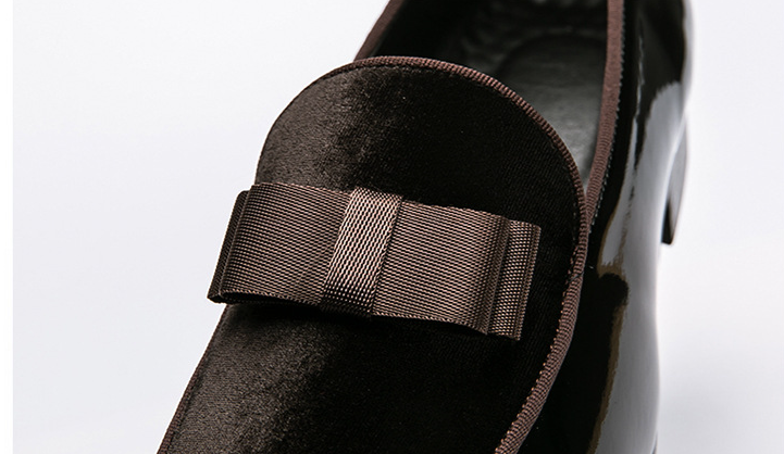 Large Size Men&#39;s Leather Shoes Pointed Toe Business Formal Wear Trend