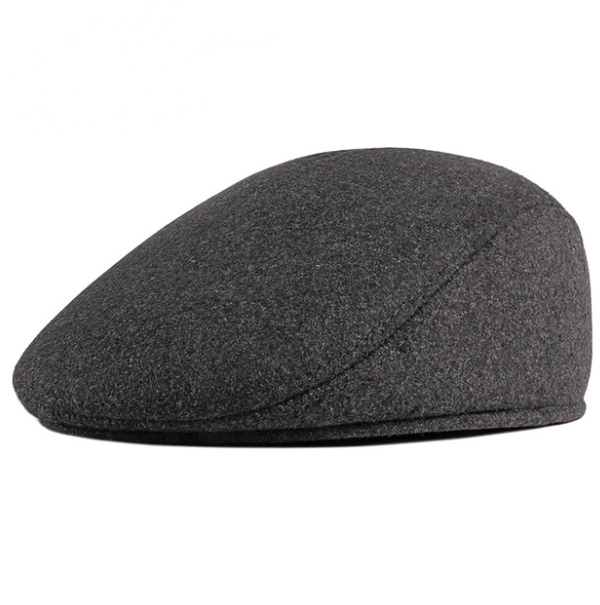 Fleece beret with ear protection