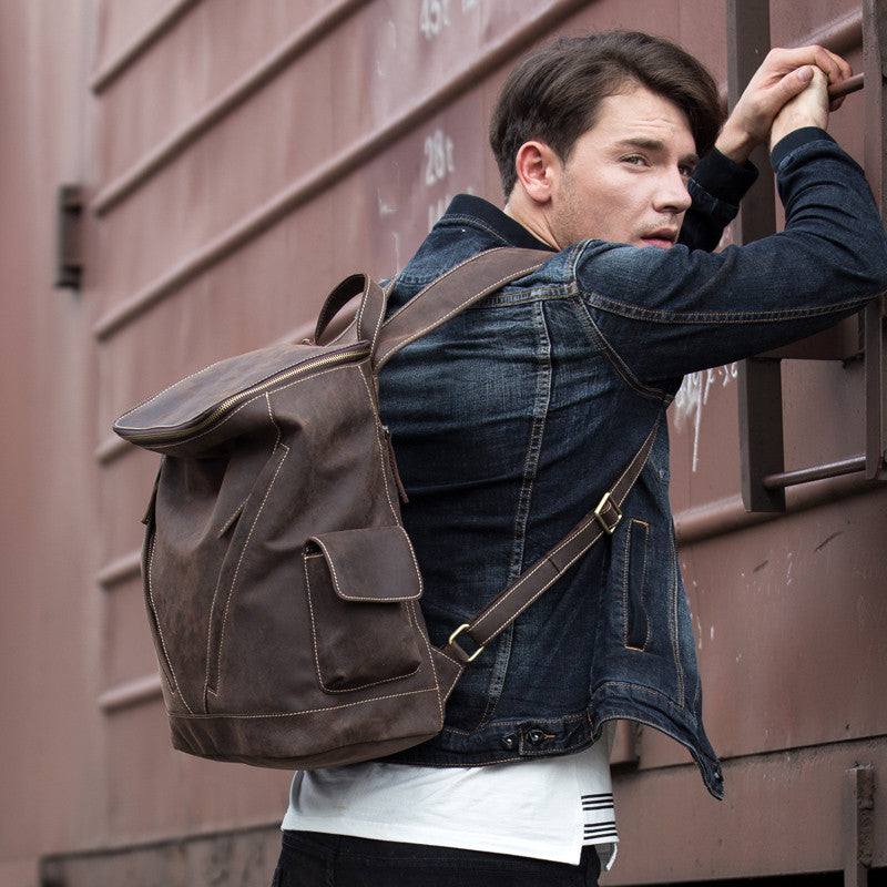 Men&#39;s leather retro cowhide backpack