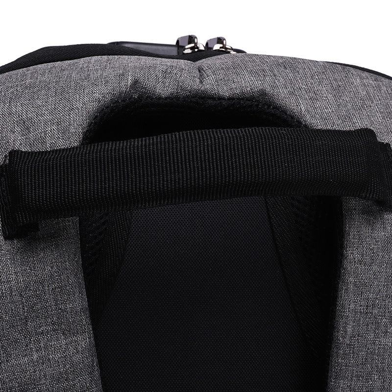 Reflective Large Capacity Water Repellent Men&#39;s Backpack