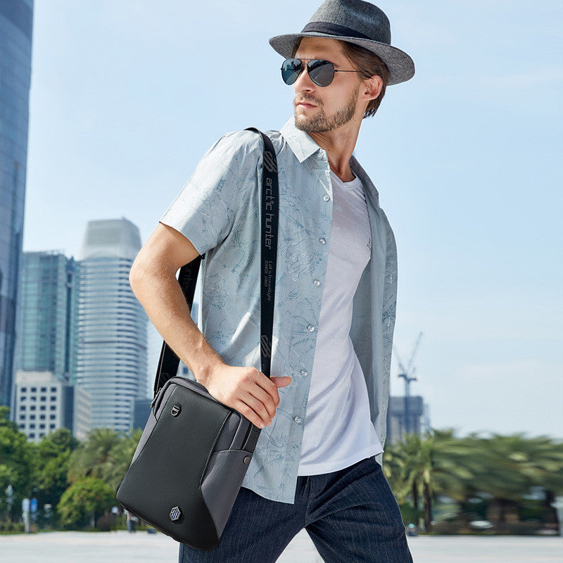 Men&#39;s Shoulder Bag Business Casual Messenger Bag Light Fashion Trendy Diagonal Small Backpack