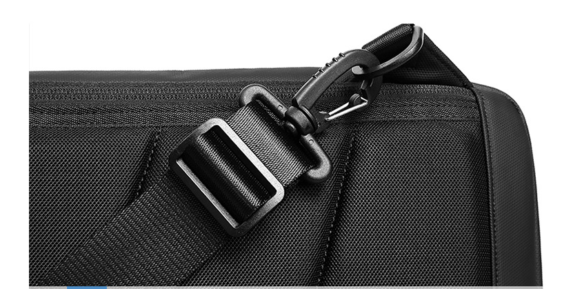 Men&#39;s Multifunctional Waterproof Shoulder Bag