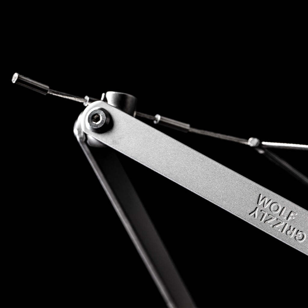 Wolf And Grizzly Grill