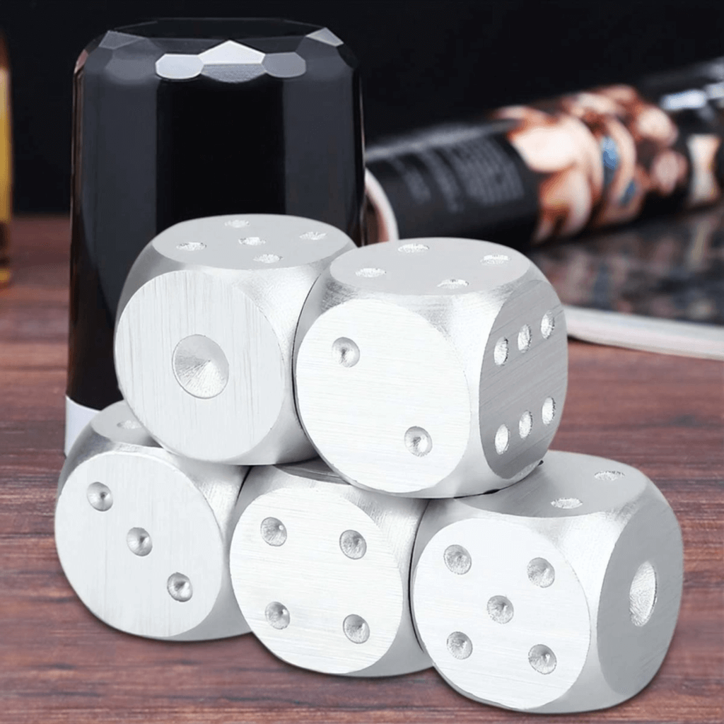Men&#39;s Brushed Stainless Dice Set | Silver