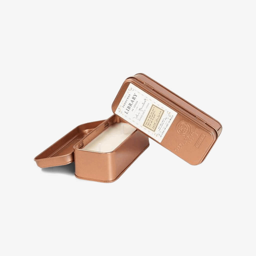 For all the bibliophiles in our lives we present the Library Collection. Pairing favourite quotes with exquisite fragrances, we pay homage to the literary greats.