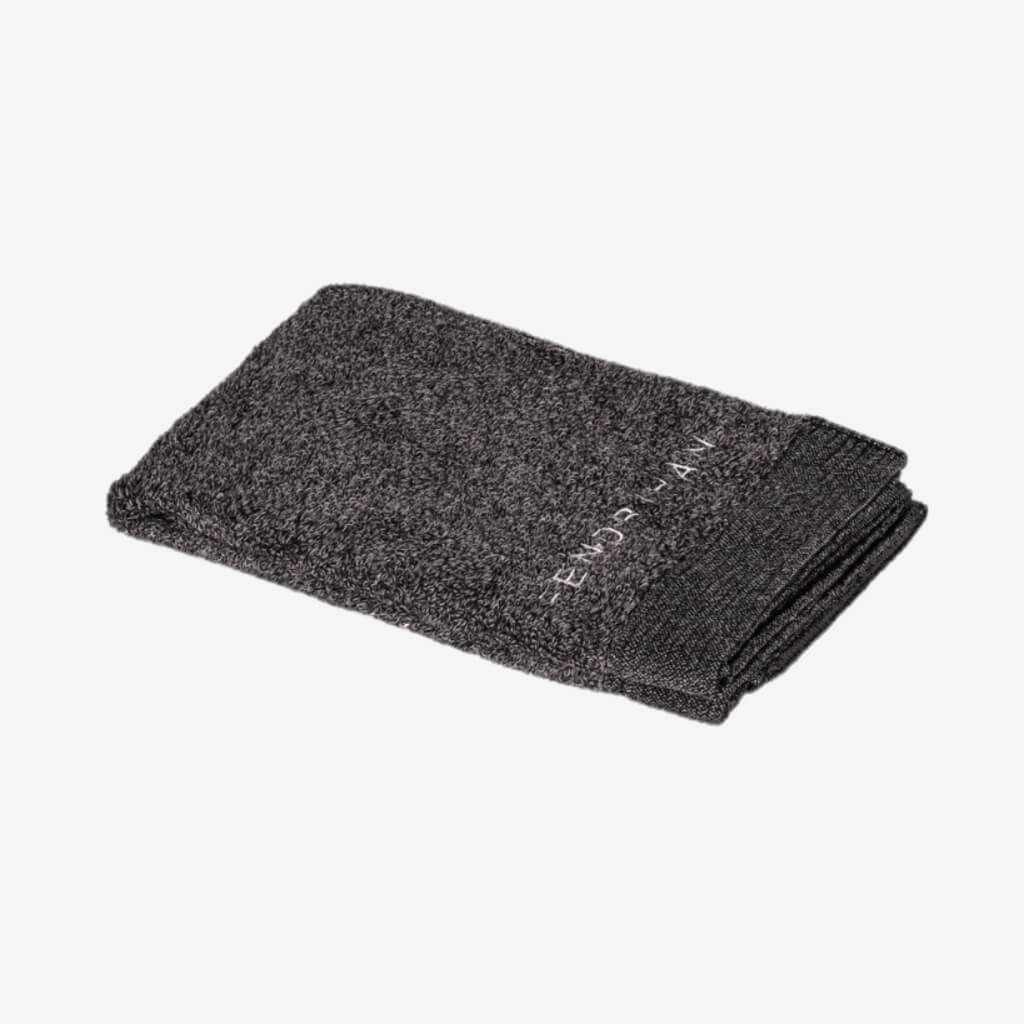 Help the environment and your skin with an Ikeuchi Fendrihan Organic 960 Washcloth.   Absorbent and soft. Expertly crafted to last. 100% Organic Cotton. Travel Friendly. Care Instructions Included. Suitable for sensitive skins. Natural pigmentation prevents fading. Fendrihan name embroiled in white on bottom right corner. Produced using 100% wind energy. Crafted without artificial dyes   Made from ﻿Organic cotton