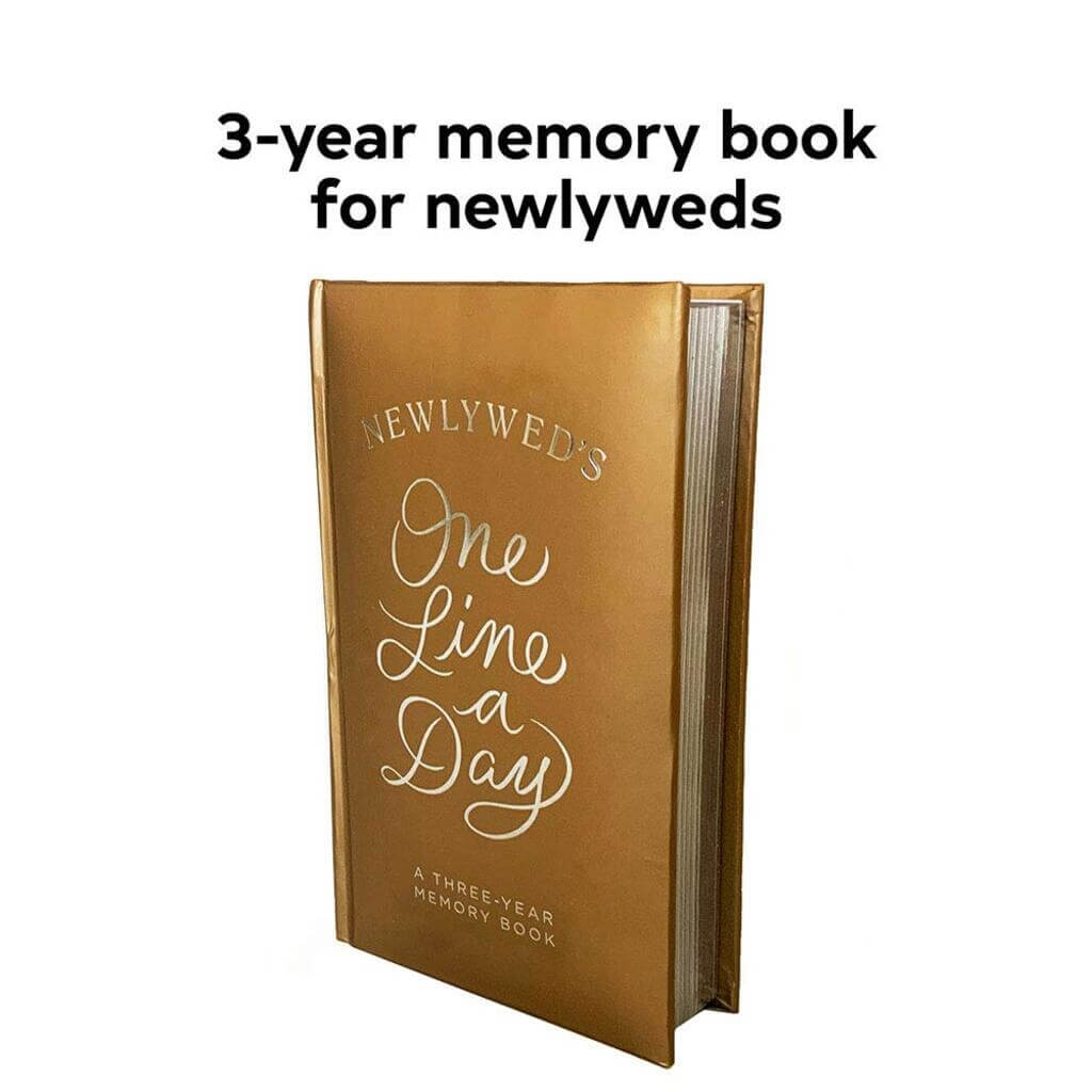Newlywed&#39;s One Line a Day A Three-Year Memory Book
