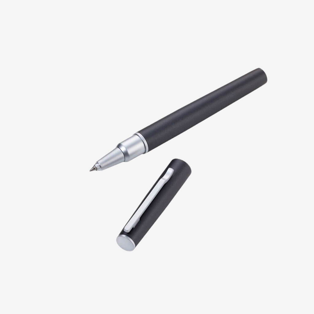 Rollerball Pen with Magnetic Cap