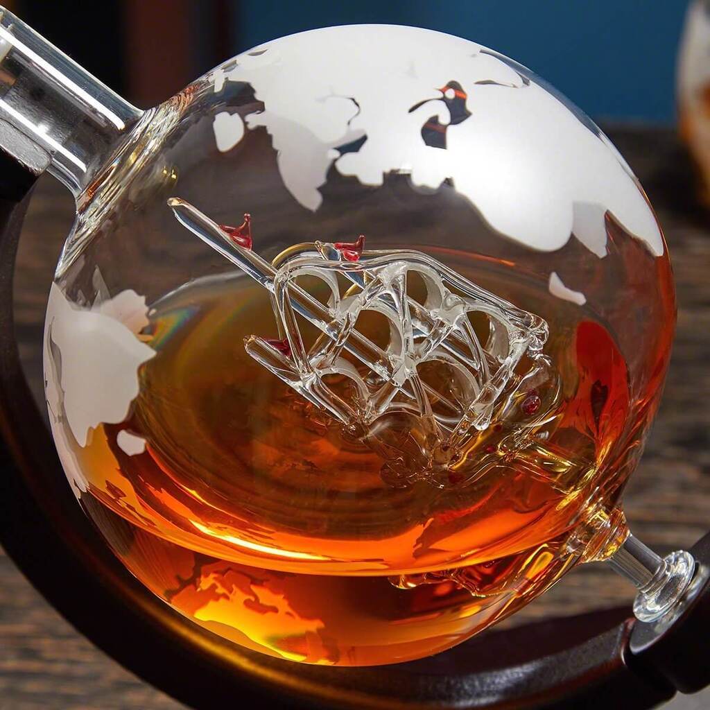 The Globe Decanter™