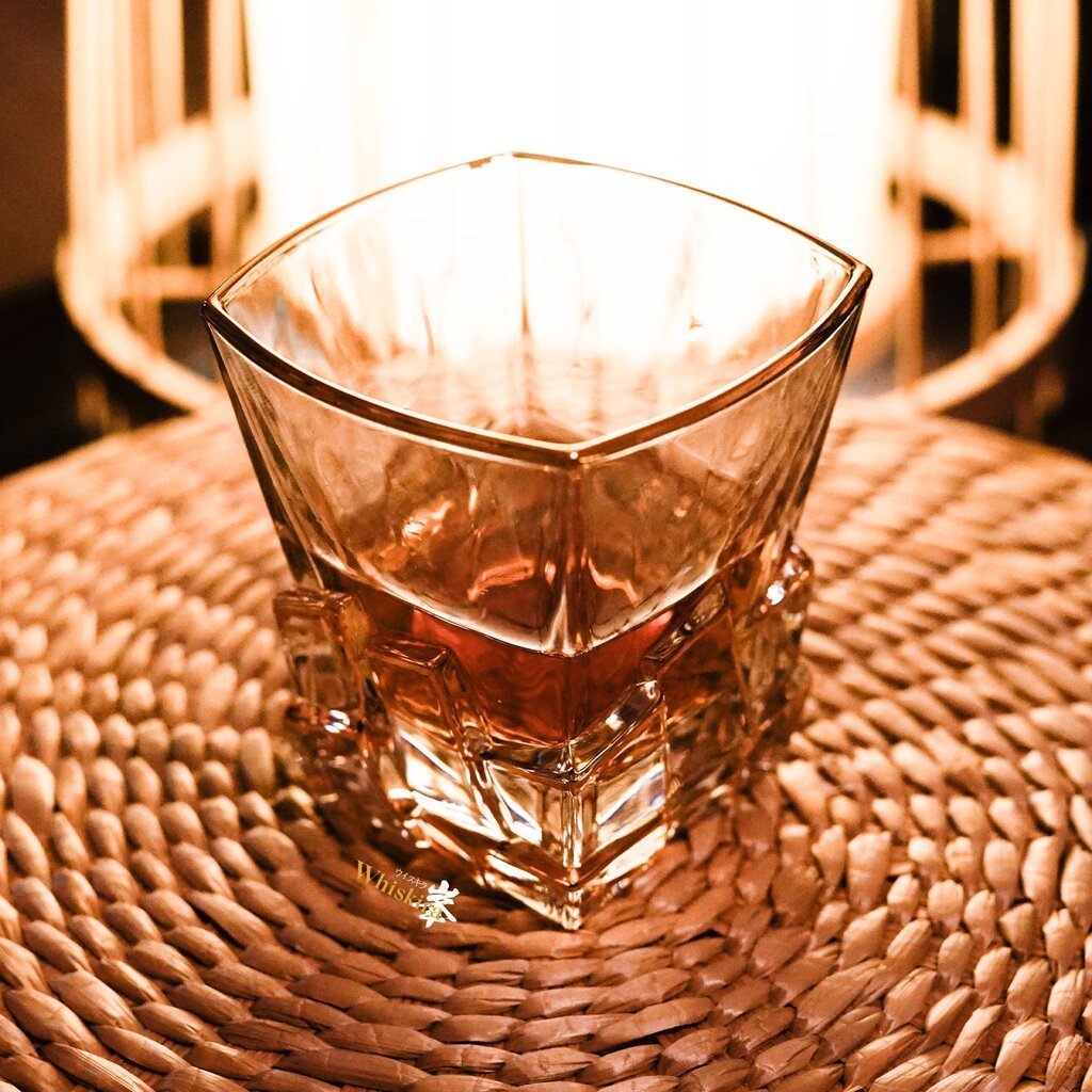 Golden Whiskey Tumblers Set - The Gifted Man